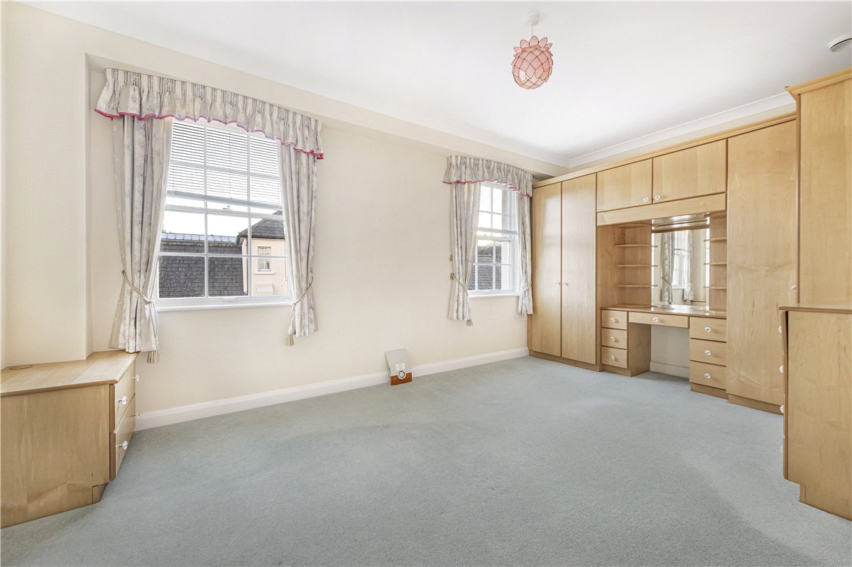 3 bedroom House, Tortington Manor, Ford Road, BN18 - Available, Image 7