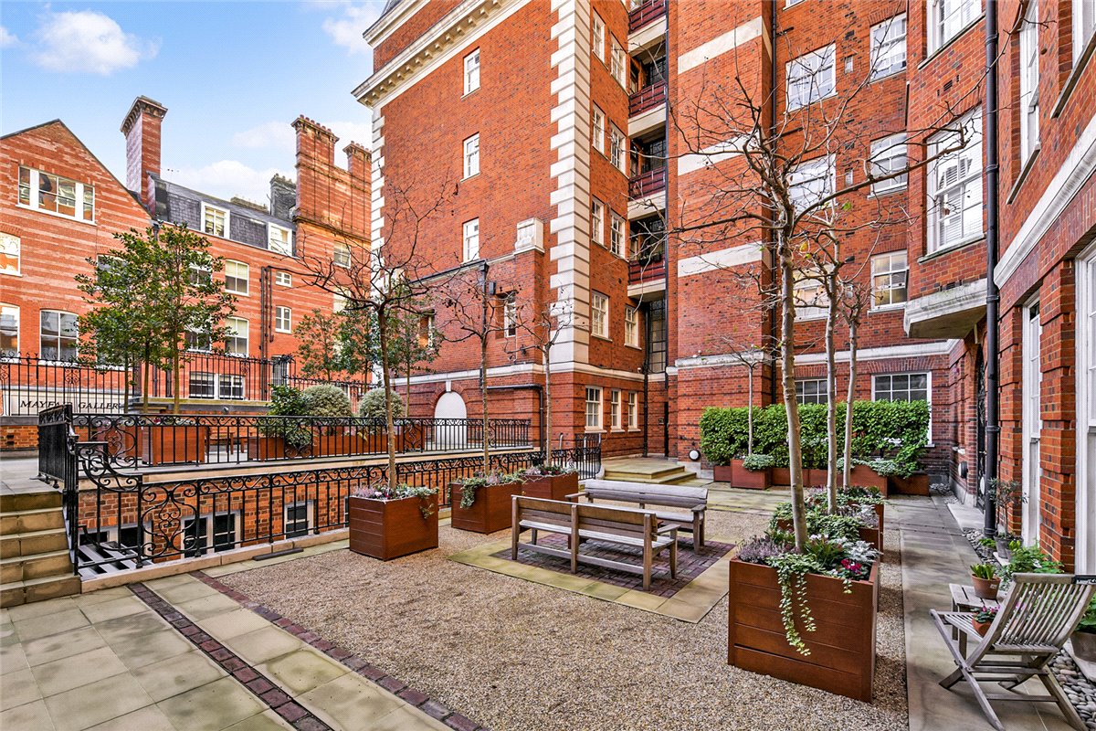 4 bedroom Flat, Grosvenor Square, Mayfair, W1K - Available, Image 4