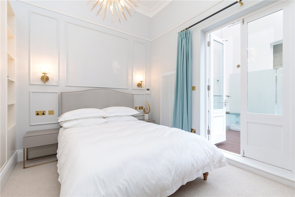 3 bedroom Maisonette, Cornwall Gardens, South Kensington, SW7 - Available, Image 9