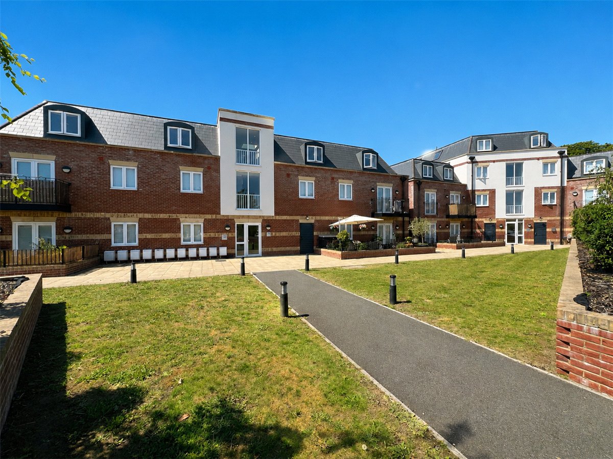 1 bedroom Flat, New Lane, Havant, PO9 - 
