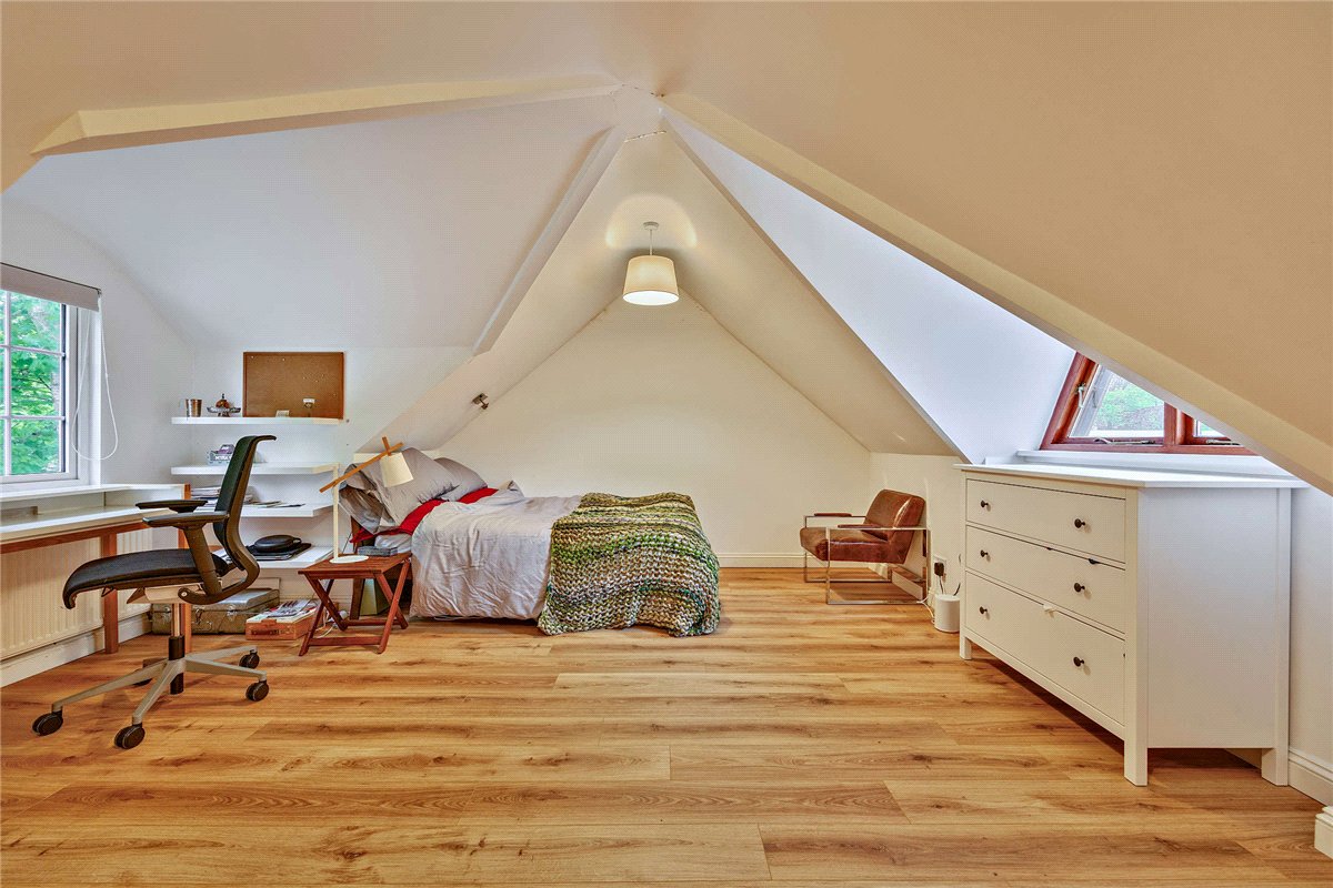 5 bedroom House, Andover Road, Newbury, RG14 - Available, Image 24