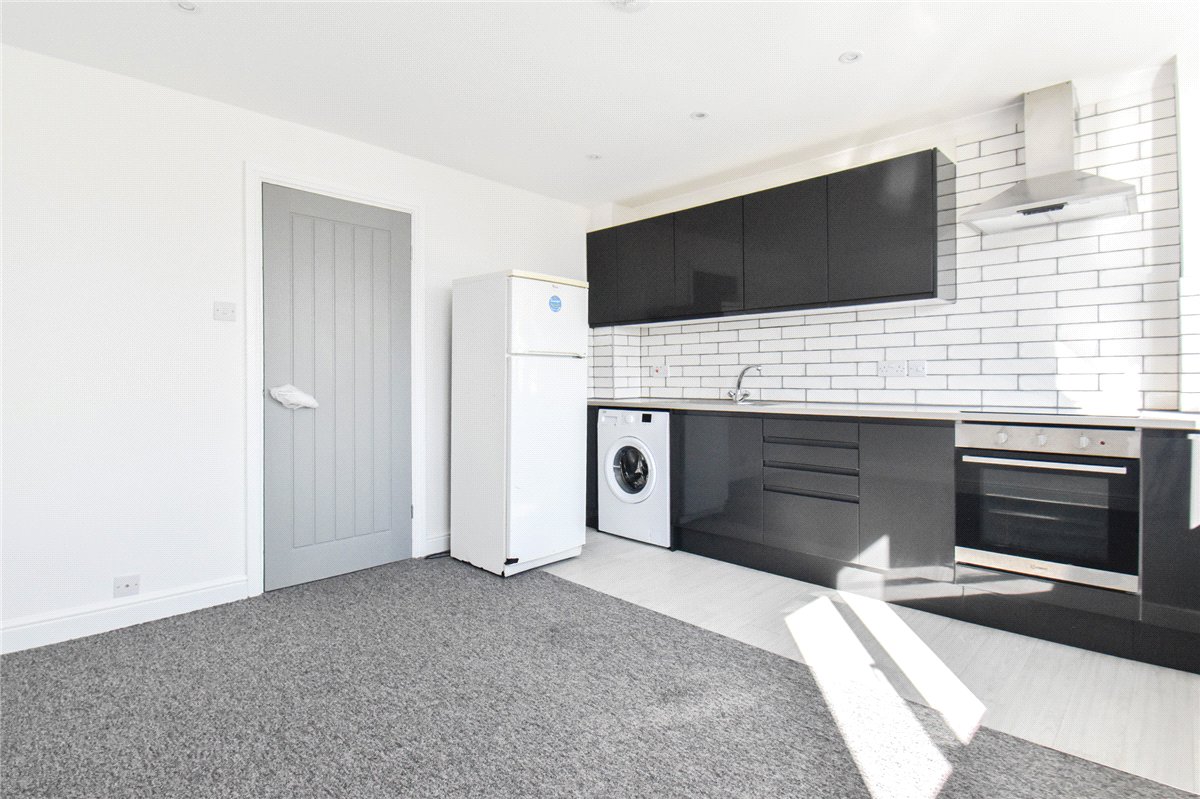 2 bedroom Flat, Milton Road, Cambridge, CB4 - Let Agreed, Image 3