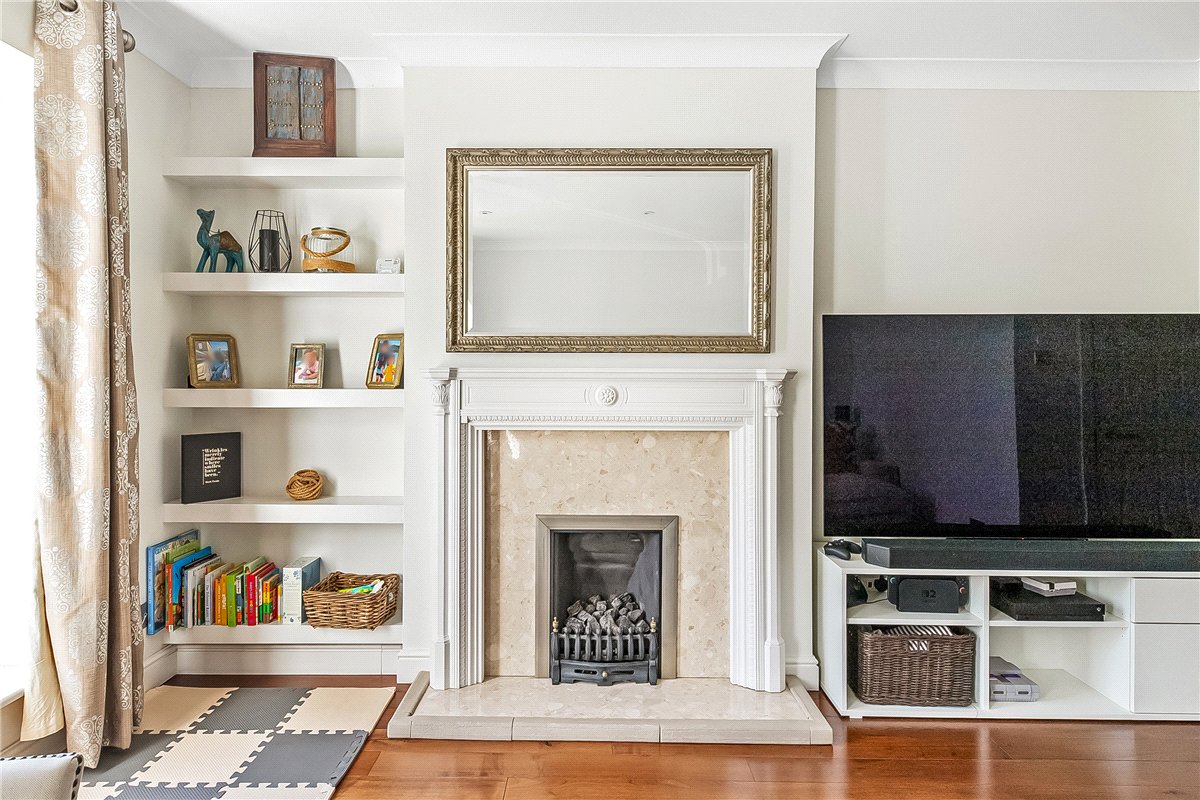 3 bedroom House, Bevin Square, London, SW17 - Available, Image 4