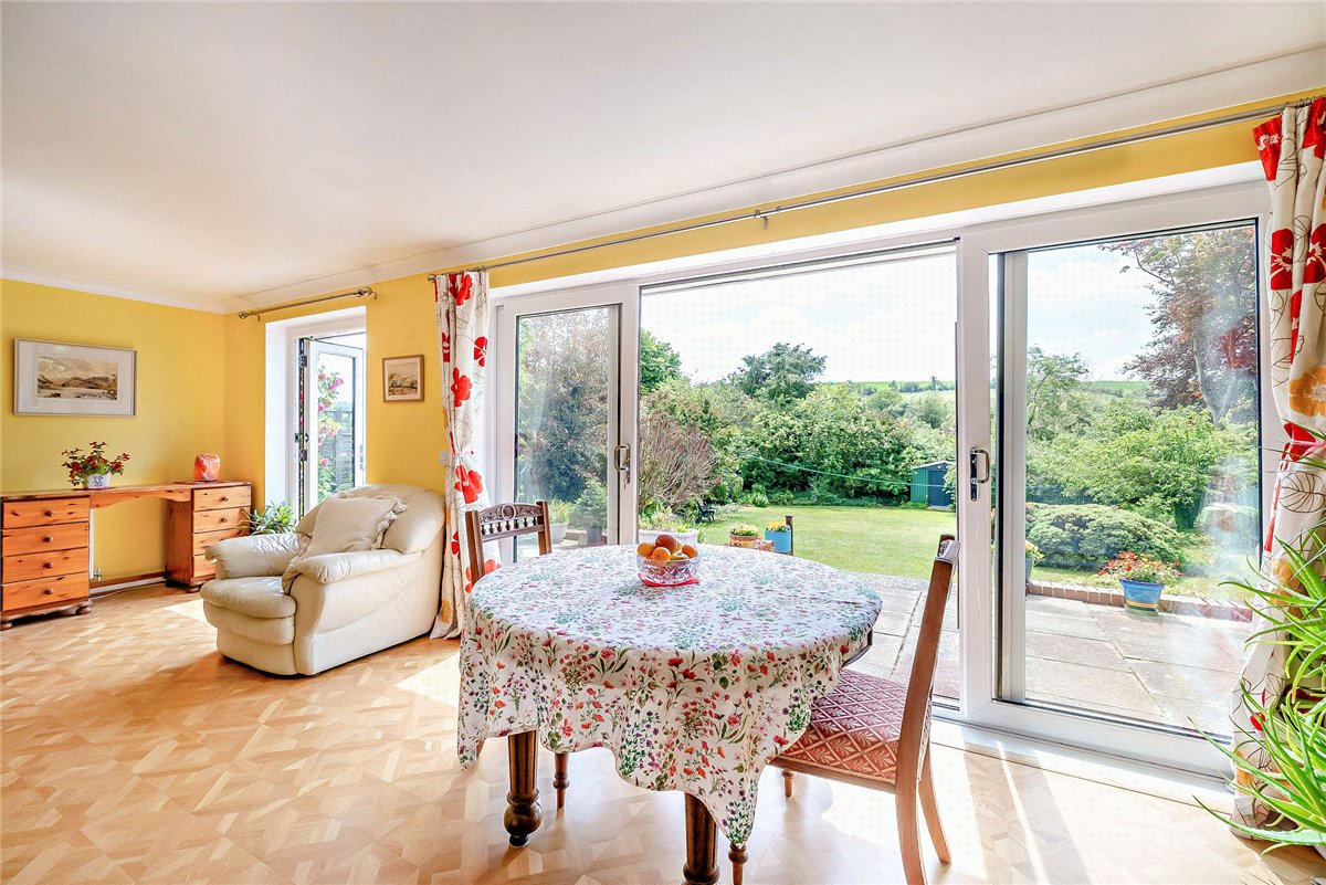 3 bedroom Bungalow, Downs Close, Eastbury, RG17 - Available, Image 7