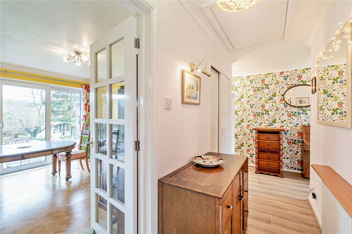 3 bedroom Bungalow, Downs Close, Eastbury, RG17 - Available, Image 7