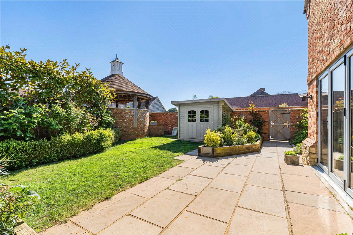 5 bedroom Barn Conversion, Pearce Courtyard, Oakley, HP18 - Available, Image 40