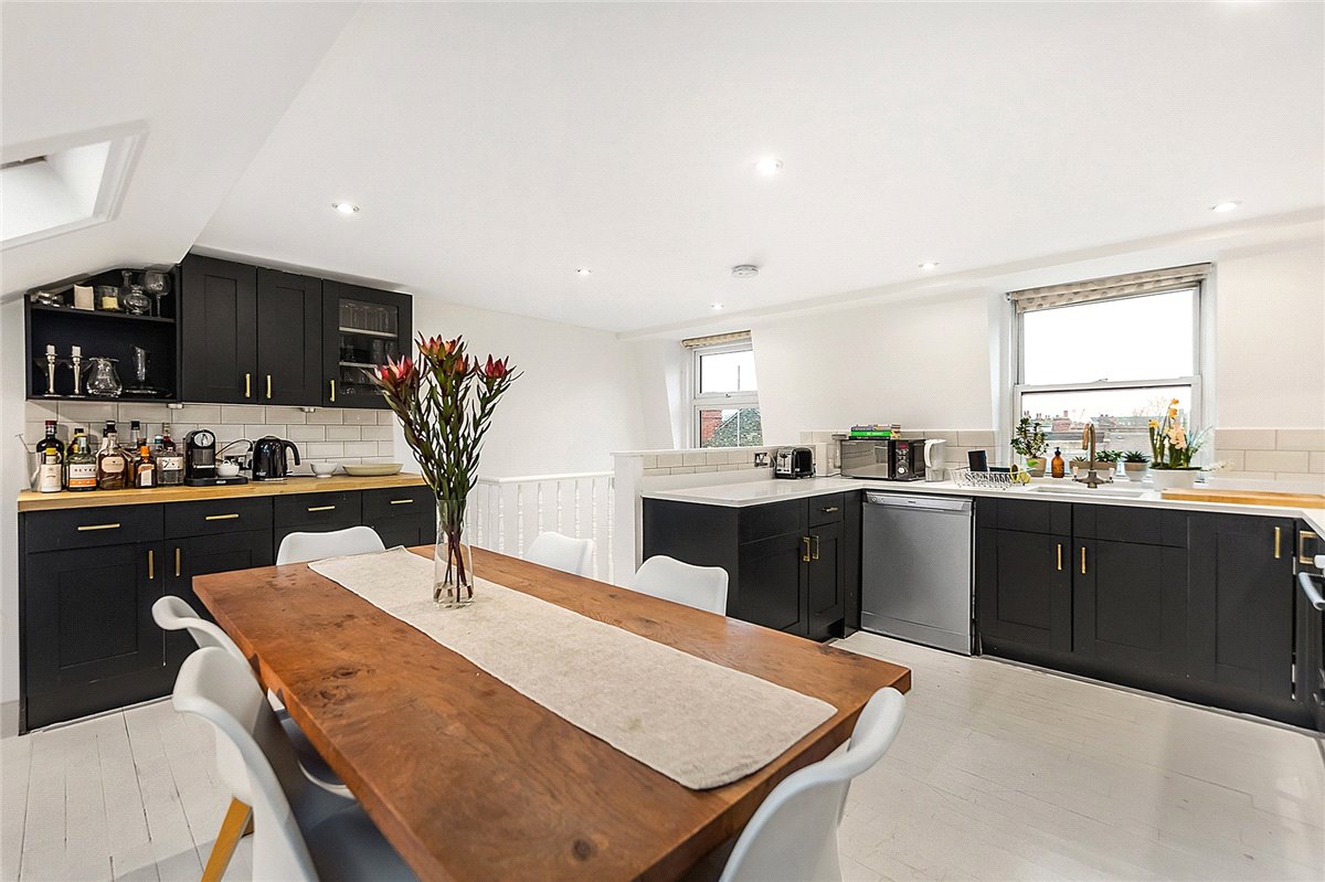 2 bedroom Flat, Munster Road, London, SW6 - , Image 6