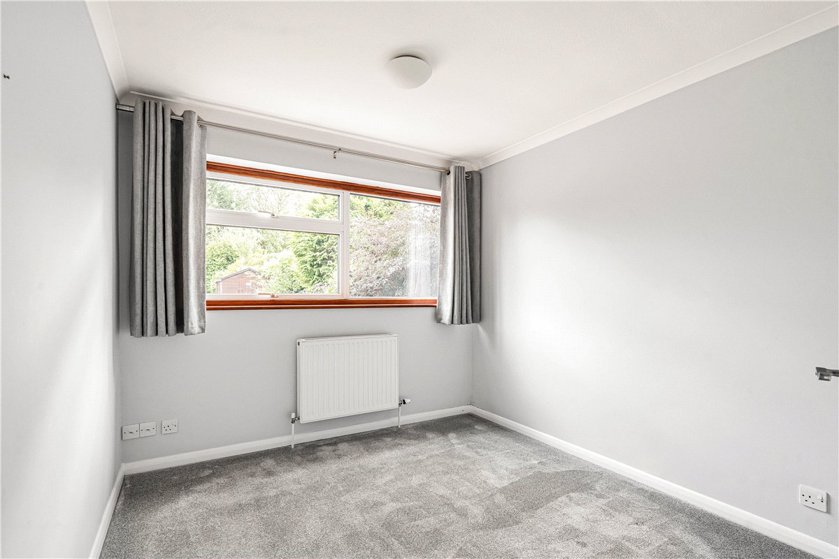 2 bedroom Bungalow, Lionel Close, Wendover, HP22 - Available, Image 8