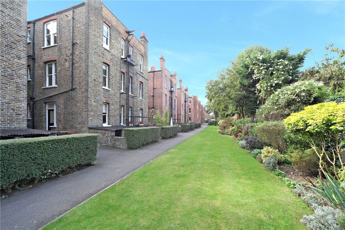 2 bedroom Flat, Bishops Park Road, London, SW6 - Available, Image 7
