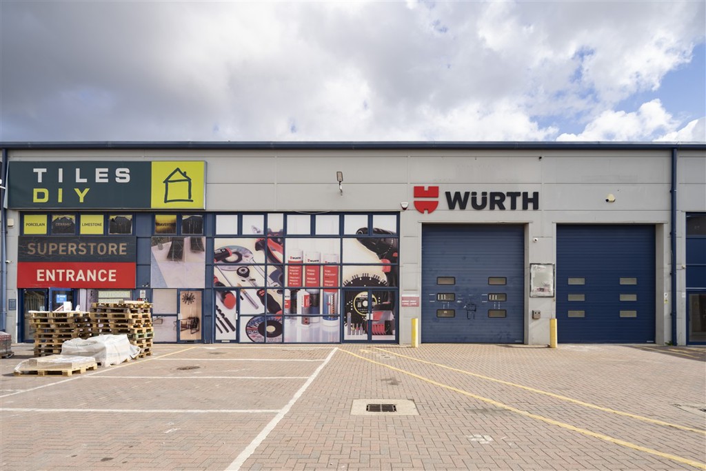 3119 Sq Ft, Endeavour Way, Croydon, CR0 - Available