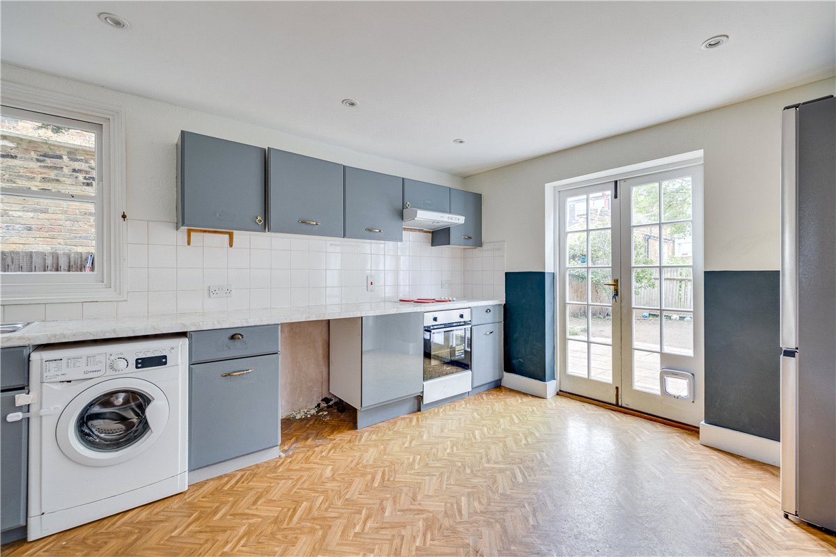2 bedroom Flat, Cromford Road, London, SW18 - Sold, Image 12