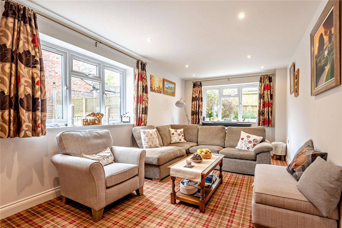 4 bedroom House, King John Road, Kingsclere, RG20 - Available, Image 8