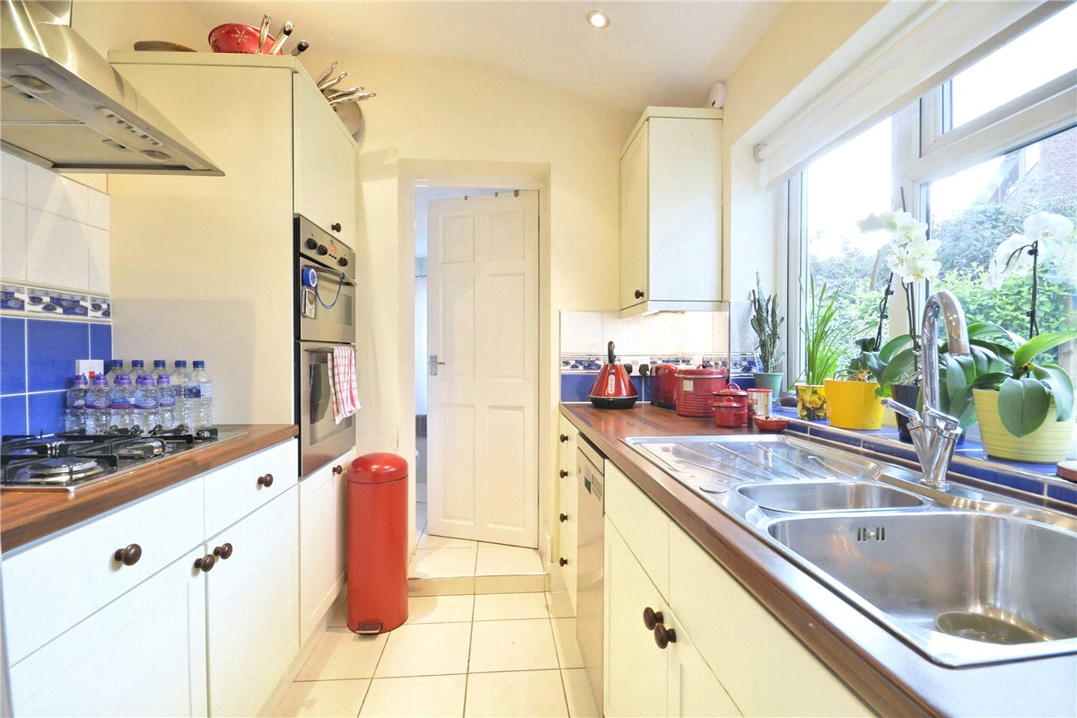 2 bedroom House, Beverley Path, London, SW13 - Available, Image 9