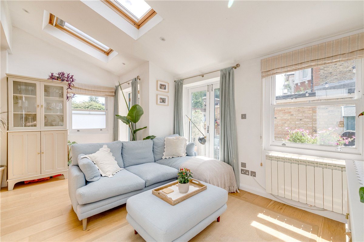 1 bedroom Flat, Alverstone Avenue, London, SW19 - Available, Image 2