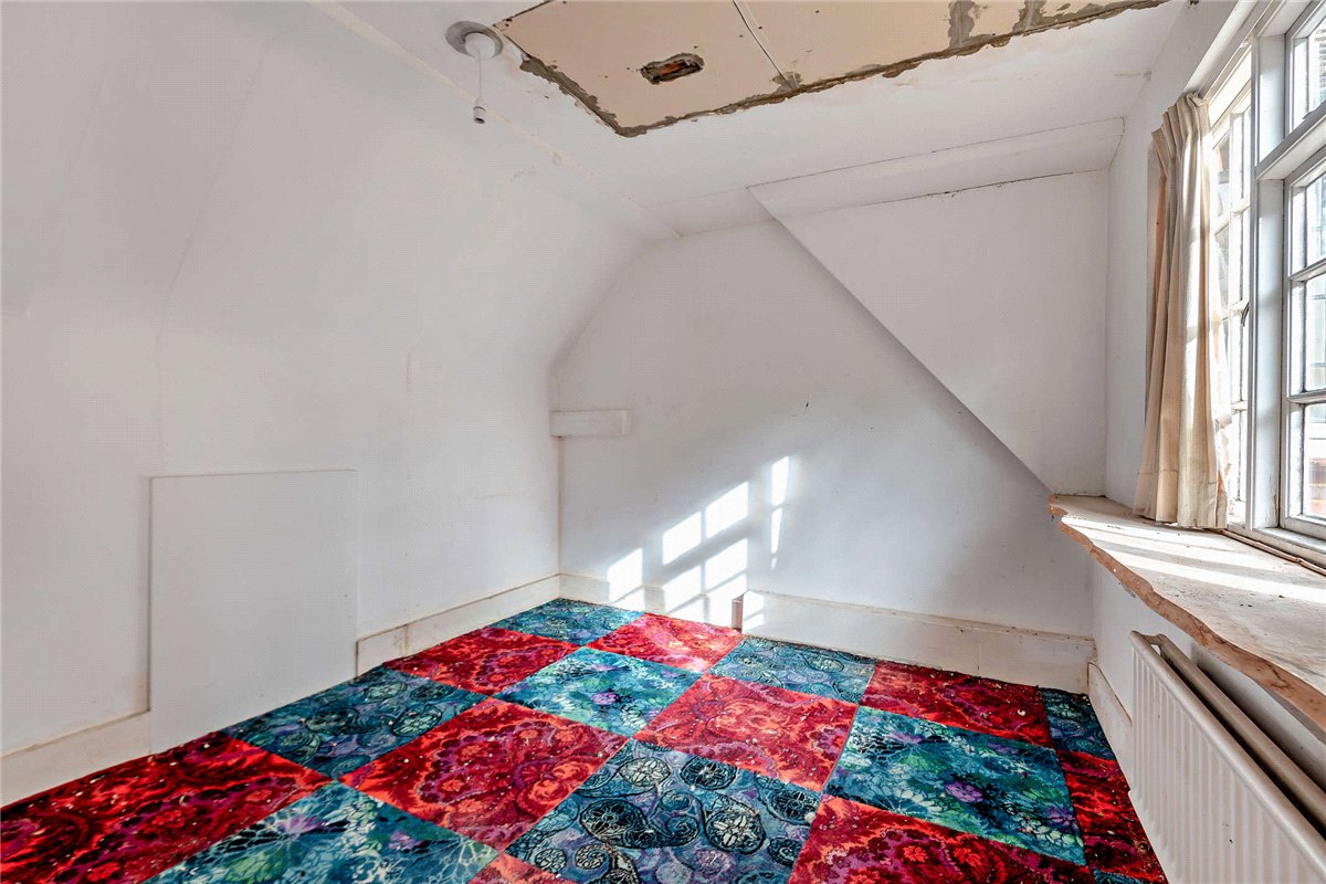 6 bedroom House, Burys Bank Road, Greenham, RG19 - Sold STC, Image 9