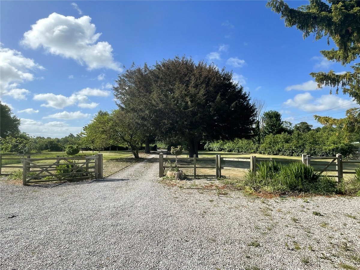 4 bedroom House, The Roe, St. Asaph, LL17 - Let Agreed, Image 1