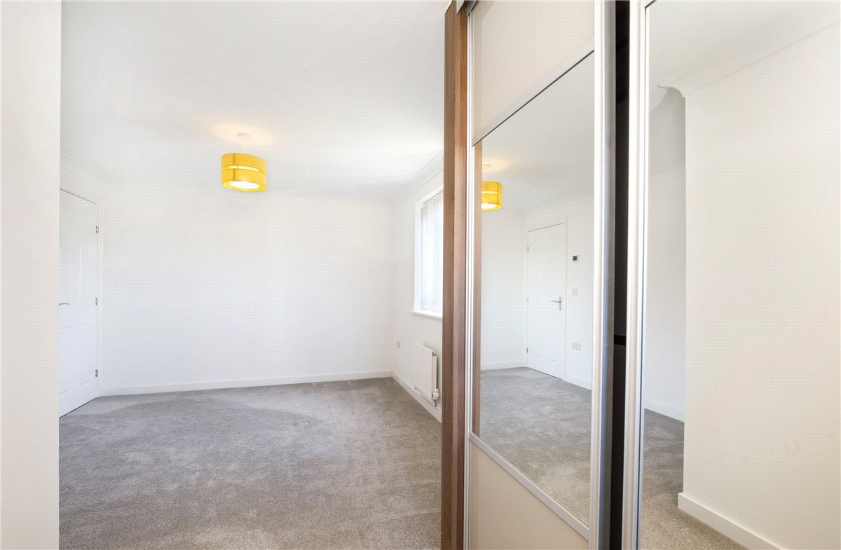 3 bedroom House, Ingleborough Drive, Harrogate, HG3 - Available, Image 8