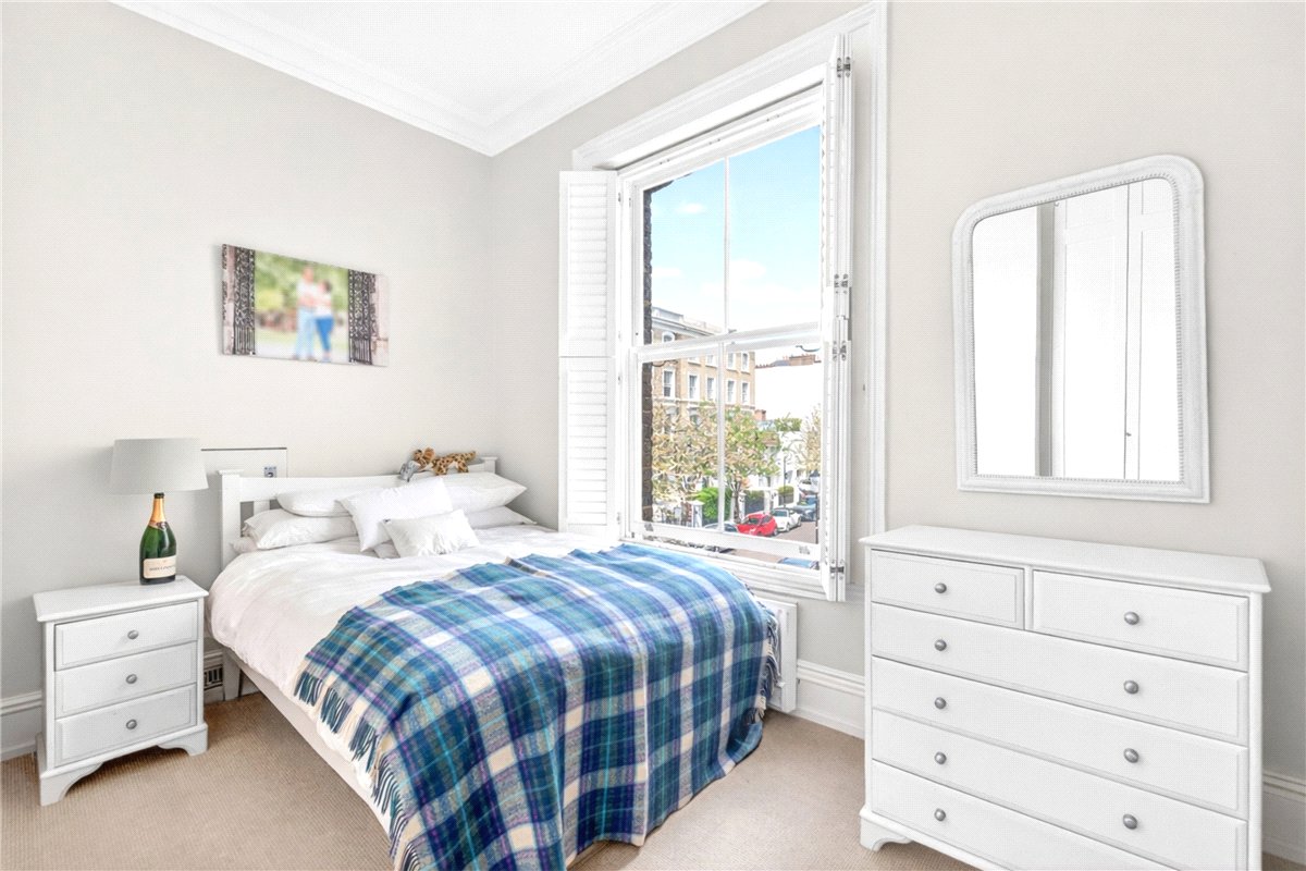 1 bedroom Flat, Redcliffe Gardens, Chelsea, SW10 - Available, Image 2