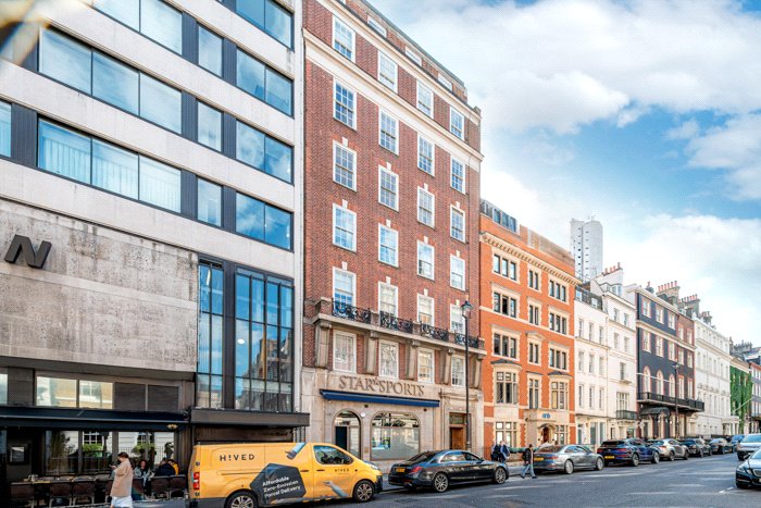 3 bedroom Flat, Curzon Street, Mayfair, W1J - Available, Image 1