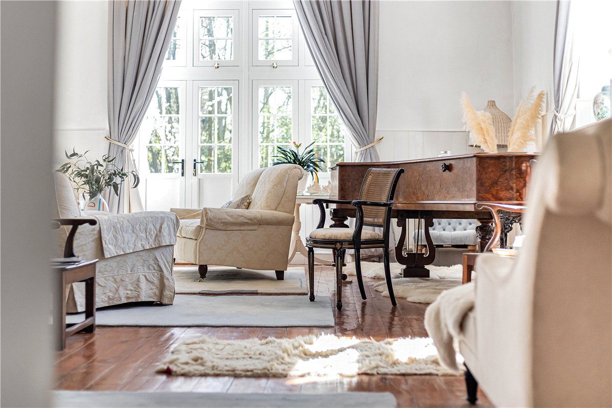 6 bedroom House, Church Road, Hinton Waldrist, SN7 - Available, Image 3