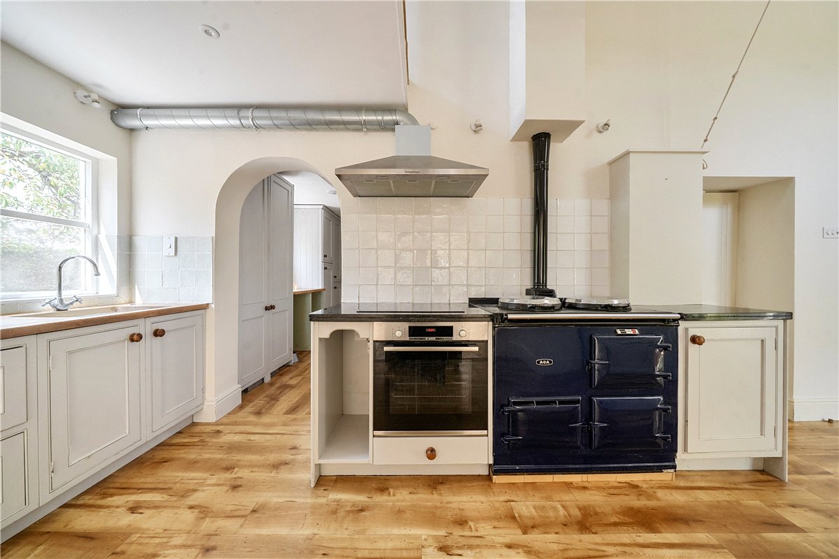 5 bedroom House, Calstone, Calne, SN11 - Available, Image 7