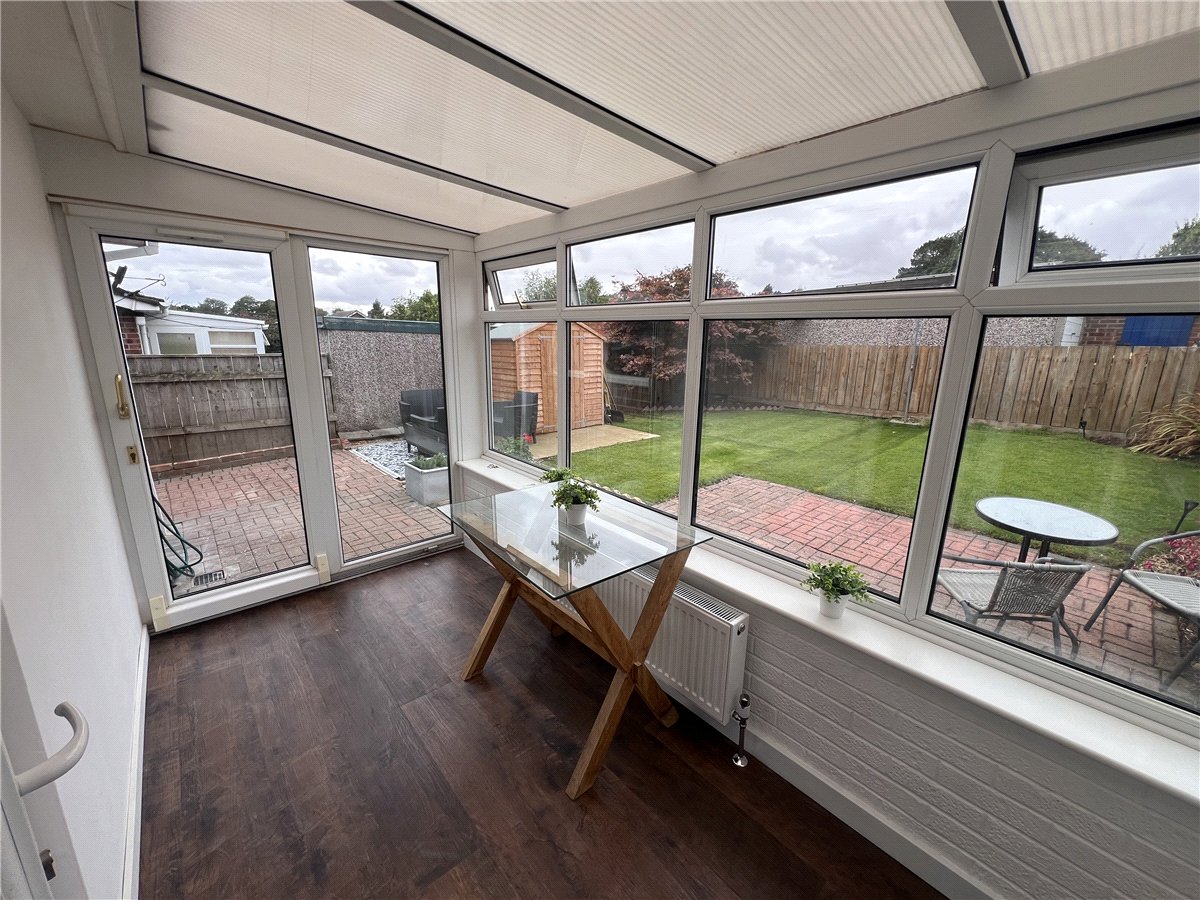 2 bedroom Bungalow, Park Avenue, Driffield, YO25 - Available, Image 3