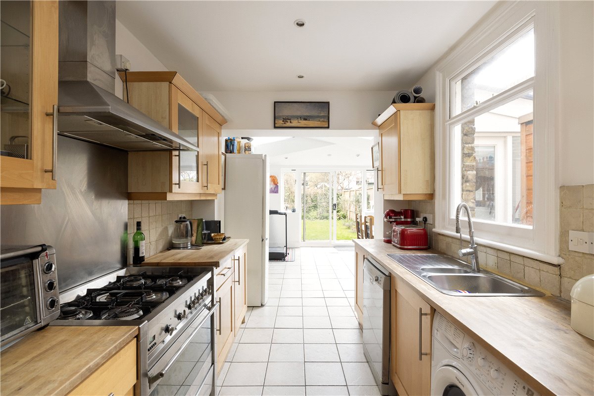 3 bedroom House, Wiseton Road, London, SW17 - Sold, Image 2