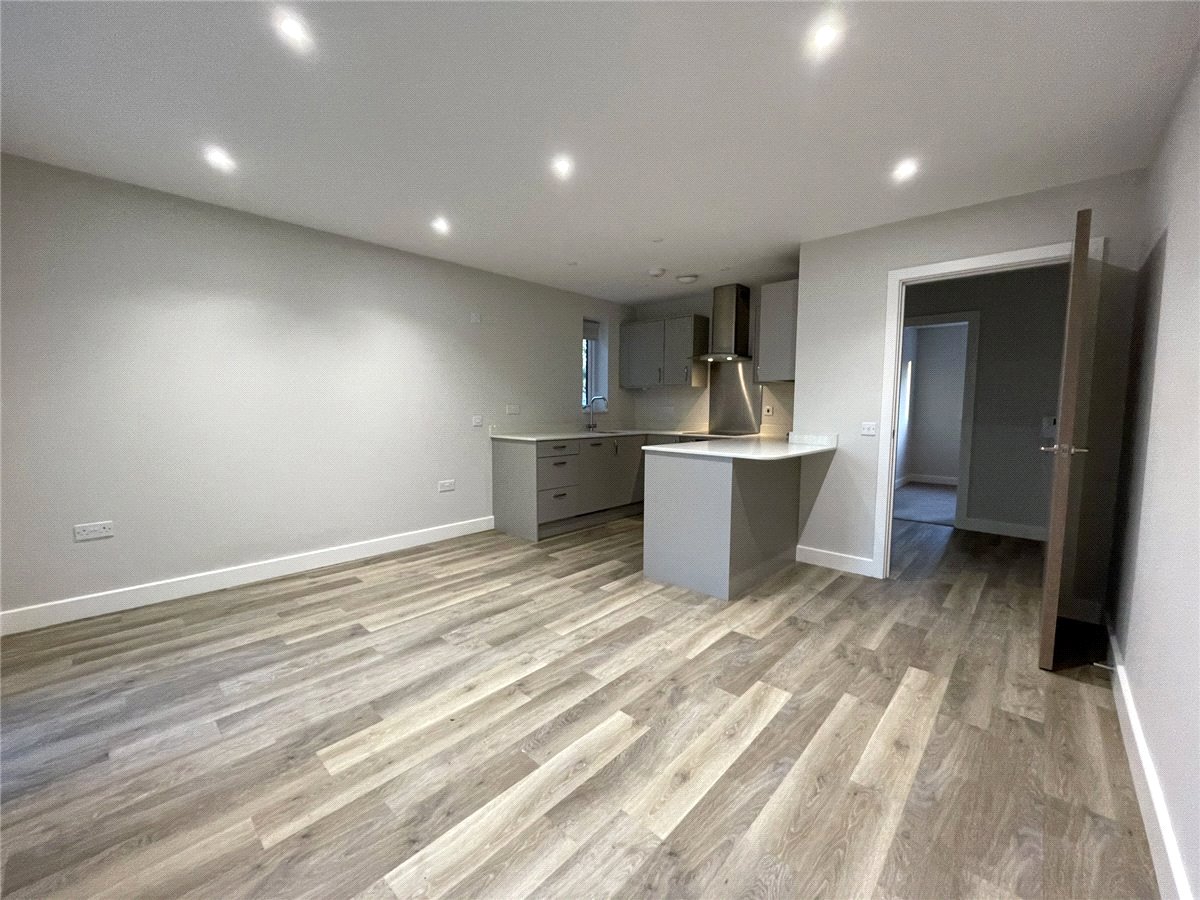 1 bedroom Flat, Steel Close, Newtown Road, RG14 - Sold, Image 6