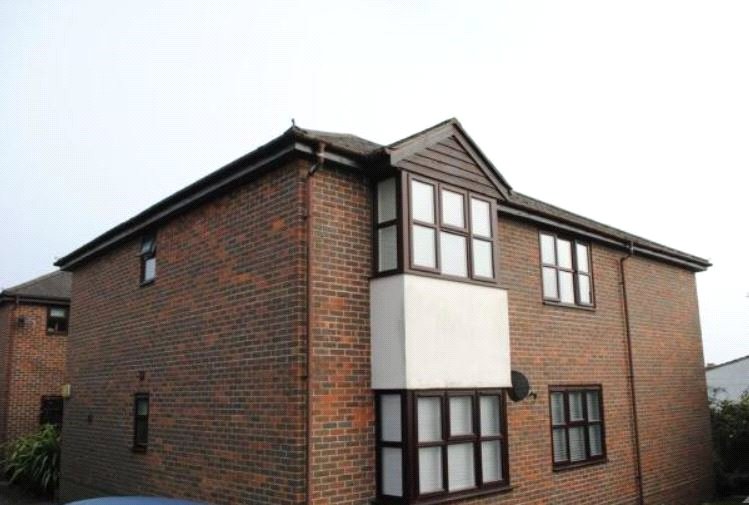 1 bedroom Flat, Caesars Court, Bethel Lane, GU9 - , Image 7