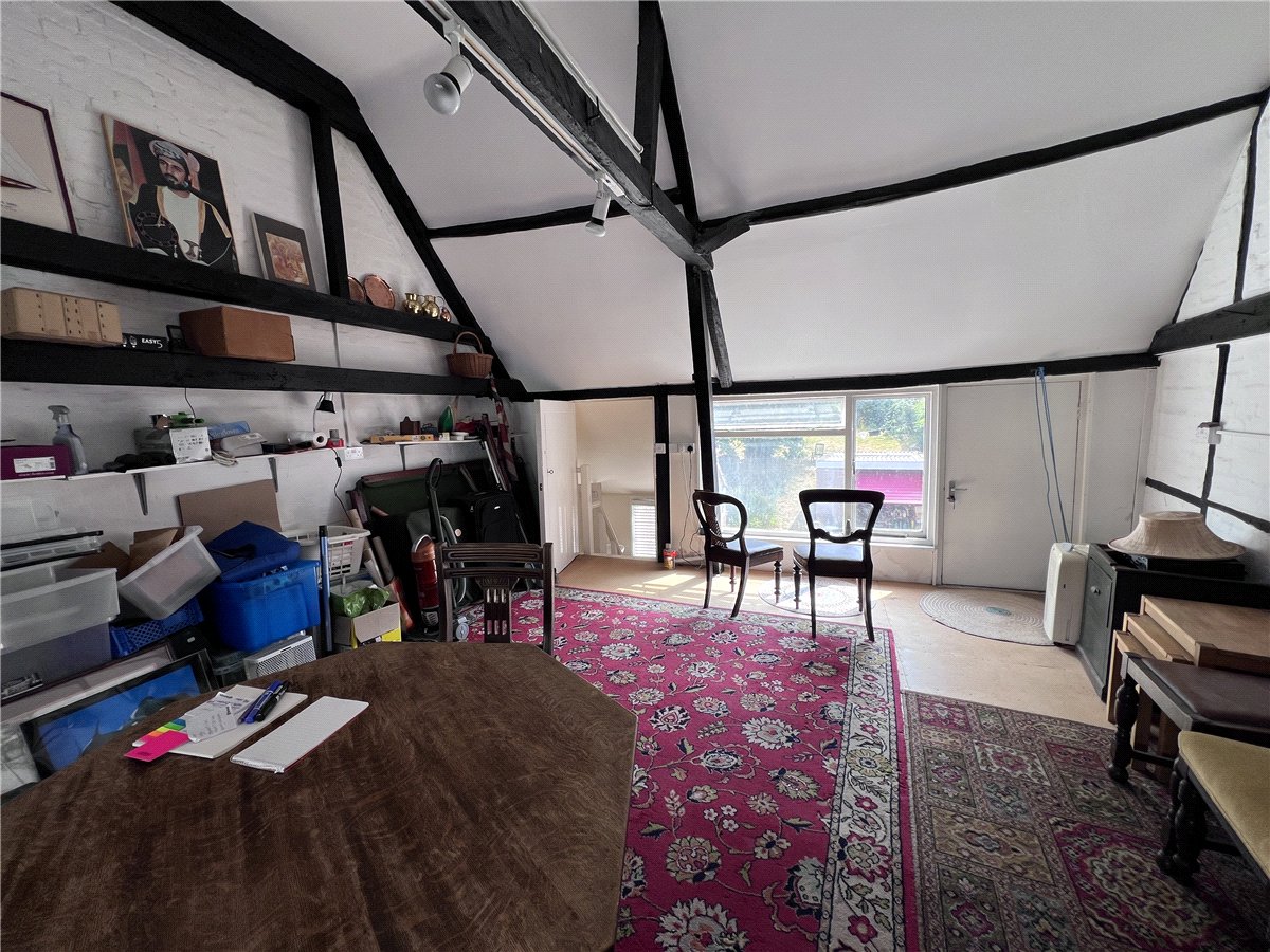 5 bedroom House, High Street, Hungerford, RG17 - Available, Image 19