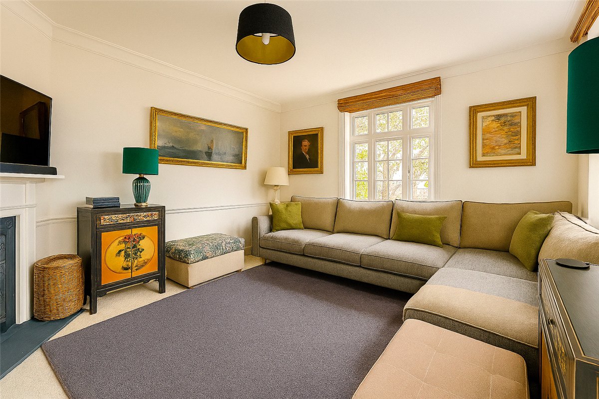 5 bedroom House, Ellerton Road, London, SW18 - Available, Image 4