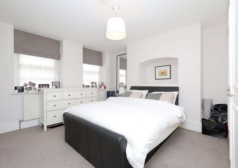 2 bedroom Flat, Seymour Street, Marylebone, W1H - Available, Image 2