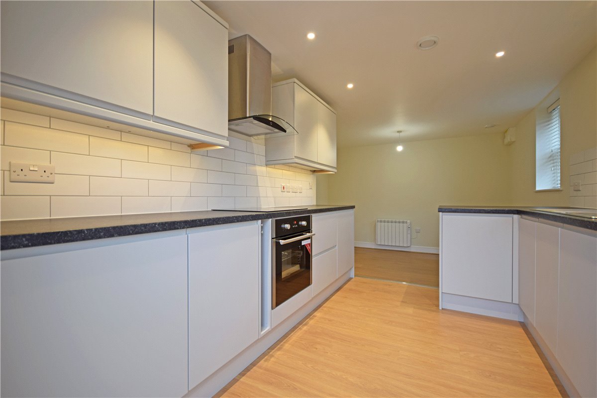 1 bedroom Flat, The Courtyard, 49 Market Street, CB7 - Let Agreed
