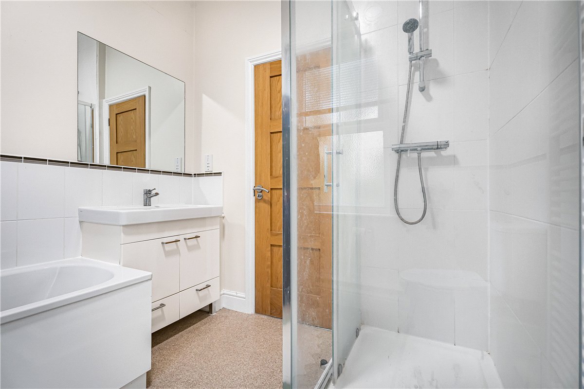 2 bedroom Maisonette, Walton Crescent, Oxford, OX1 - , Image 9