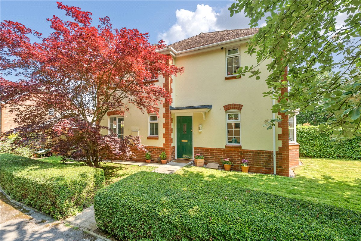 3 bedroom Residential, Burgage Field, Whitchurch, RG28 - Available