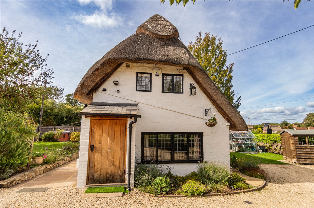 4 bedroom Cottage, Newbury Road, Wickham, RG20 - Available, Image 15