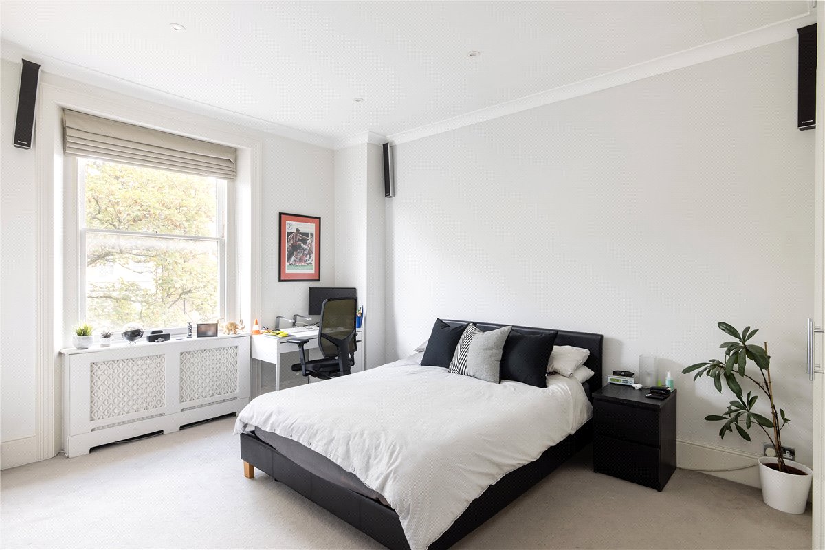 2 bedroom Flat, Trinity Crescent, Tooting Bec, SW17 - Sold, Image 7