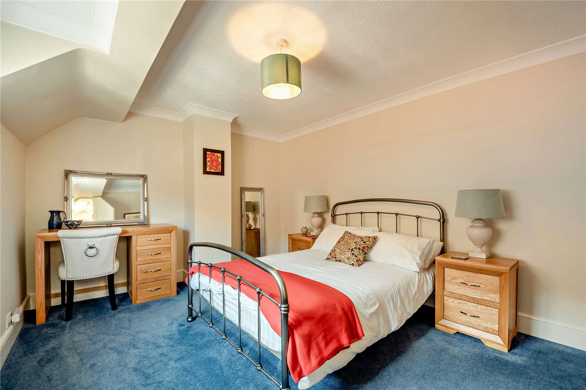 2 bedroom House, Church Lane, Hambledon, PO7 - Available, Image 6