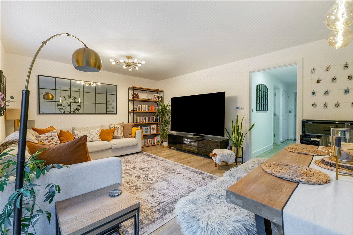 4 Bedroom Single Family Home/House's Image 3