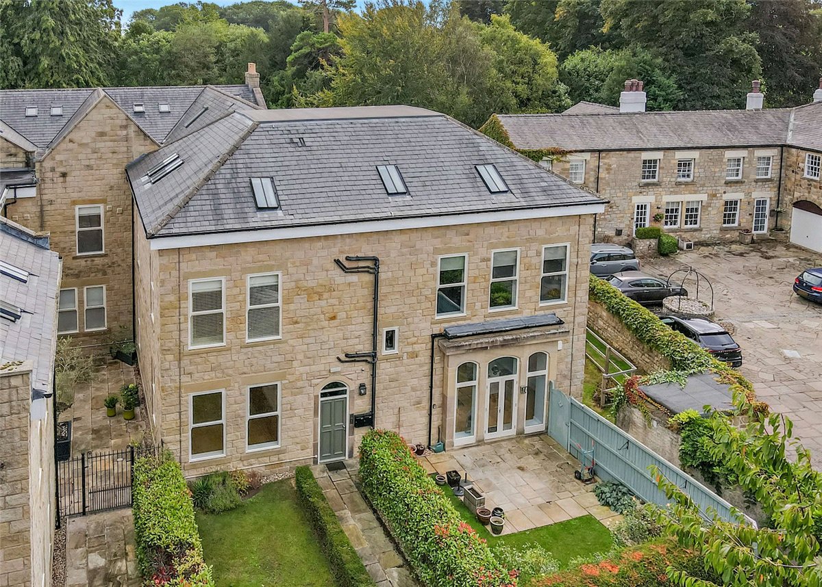 3 bedroom Flat, Sicklinghall Road, Wetherby, LS22 - Available