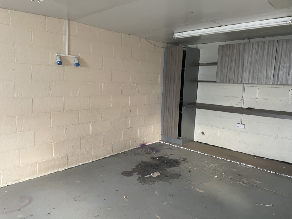 1928 Sq Ft, Hookstone Park, Harrogate, HG2 - Available, Image 8