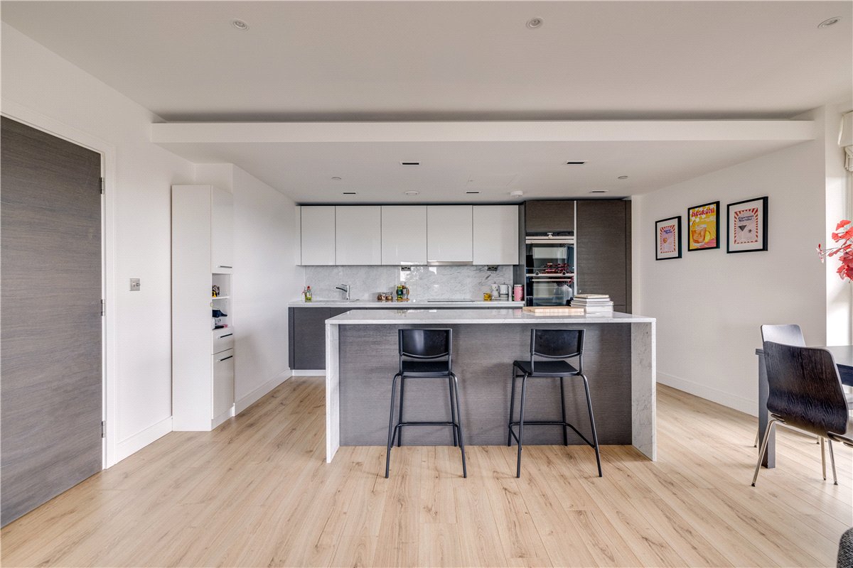2 bedroom Flat, Montpellier House, 17 Glenthorne Road, W6 - Let Agreed, Image 10