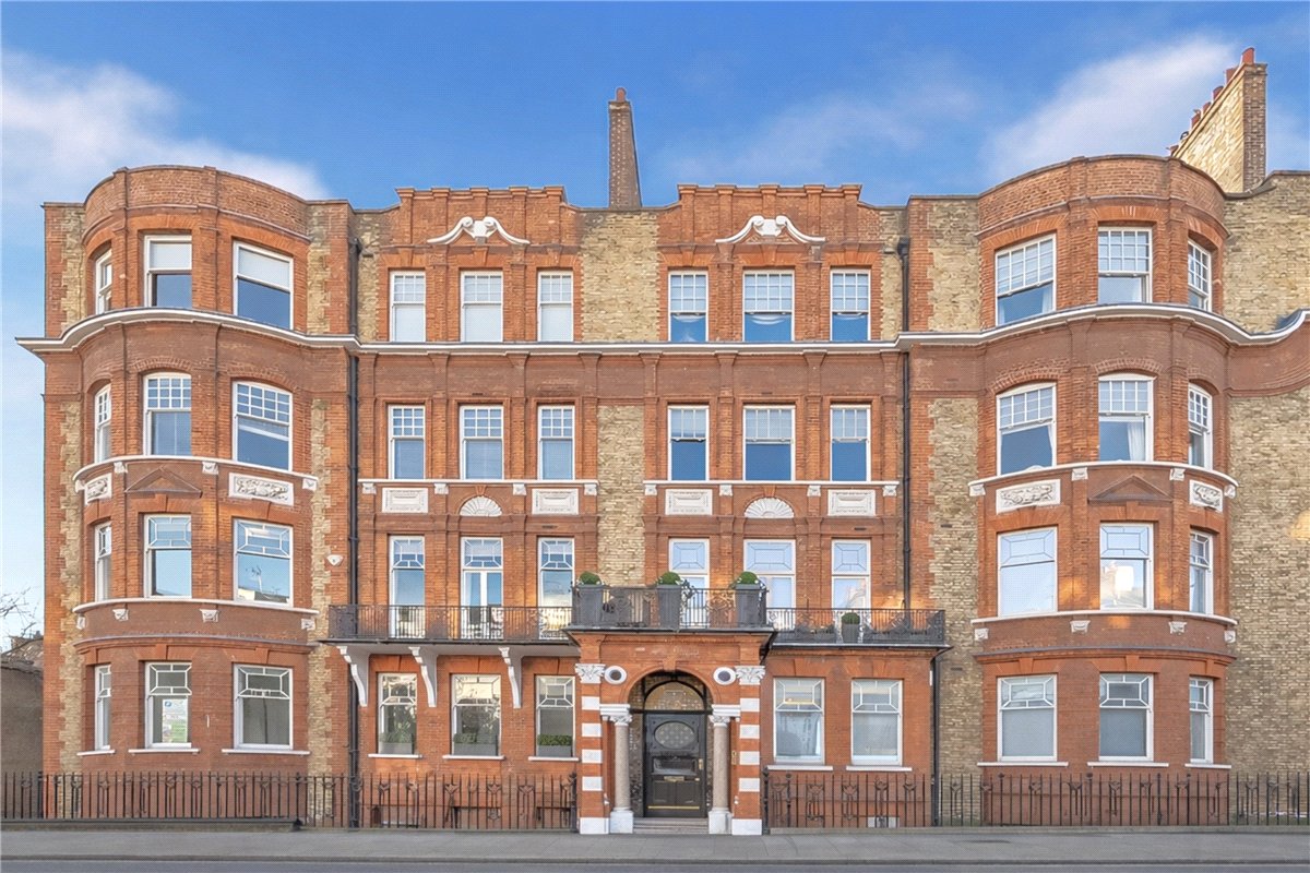 4 bedroom Flat, Wynnstay Gardens, Kensington, W8 - Available, Image 16