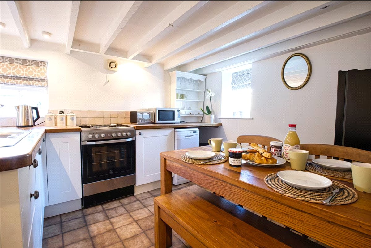 2 bedroom House, Winsley Road, Bradford-on-Avon, BA15 - Under Offer, Image 3