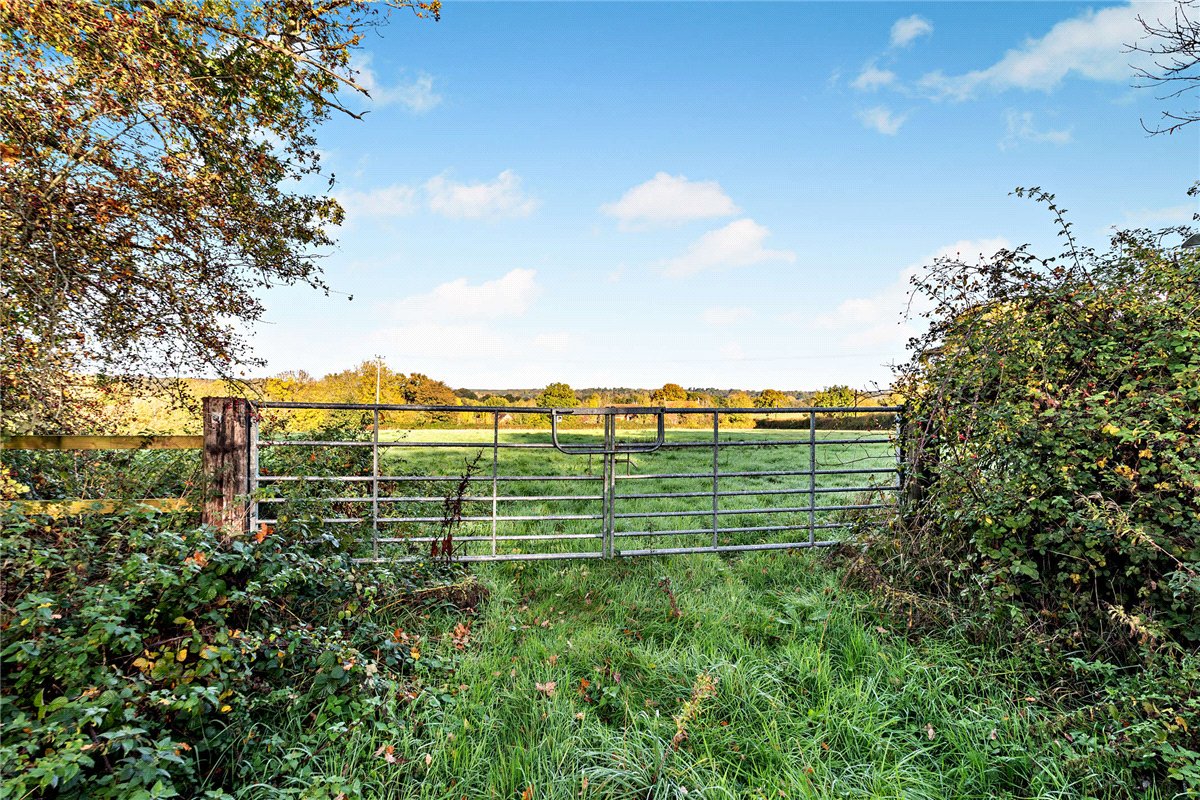 4.21  Land, Newbury, Berkshire, RG14 - Sold STC, Image 2