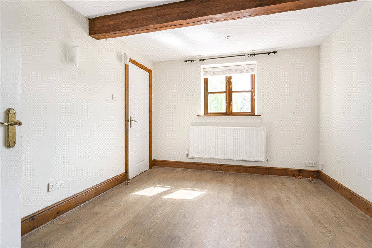 4 bedroom Cottage, Yew Tree Court, Nantwich Road, CW10 - , Image 8