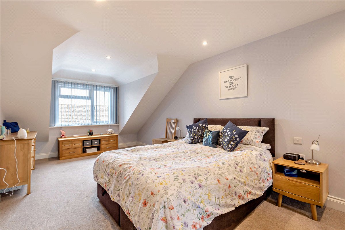 4 bedroom House, King John Road, Kingsclere, RG20 - Available, Image 14