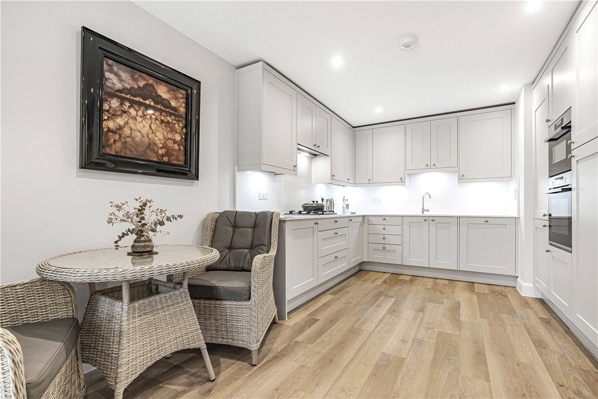 2 bedroom Flat, Cumnor Hill, Oxford, OX2 - Sold, Image 1