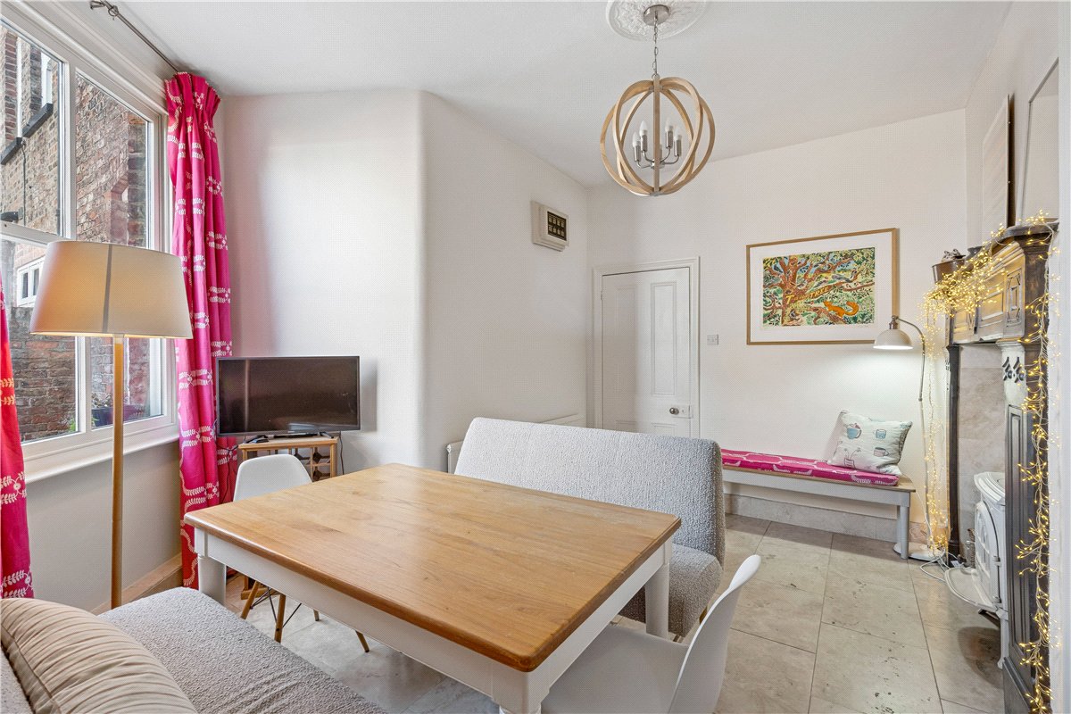 6 bedroom House, The Avenue, York, YO30 - Available, Image 2