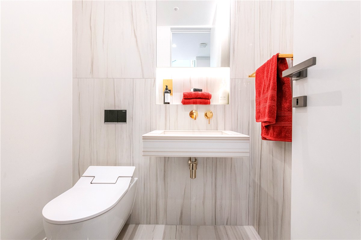 3 bedroom Maisonette, South Molton Street, Mayfair, W1K - Available, Image 40